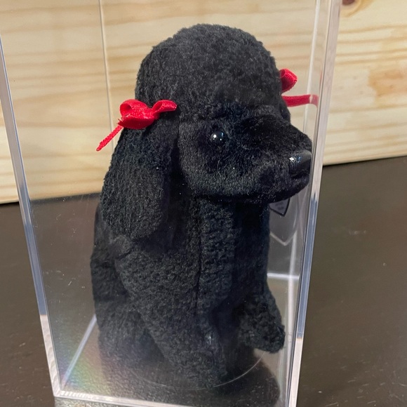 Gigi 1998- Ty Beanie Baby Dog // 3/$38 - Picture 3 of 11